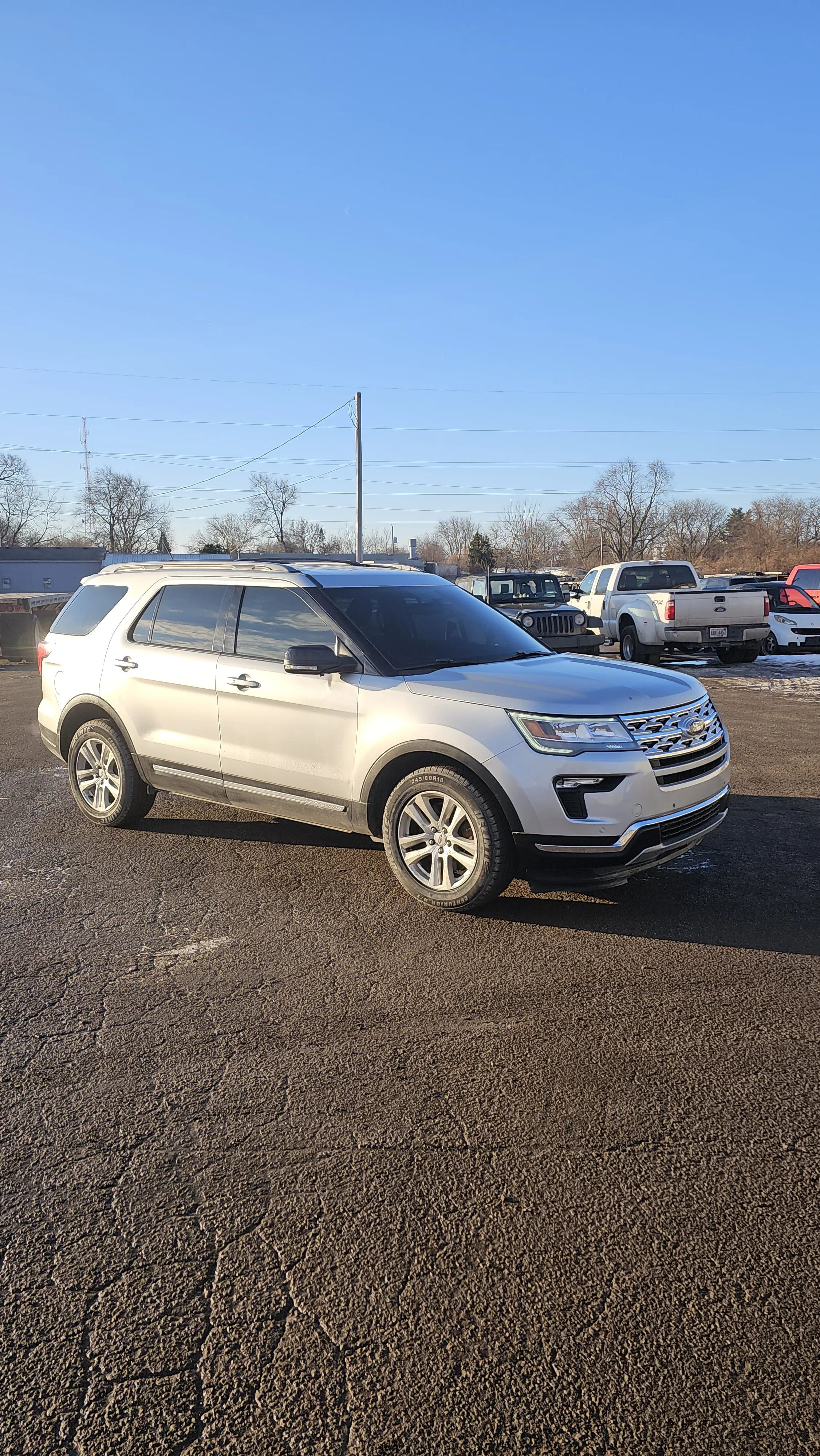 2018 FORD Explorer XLT