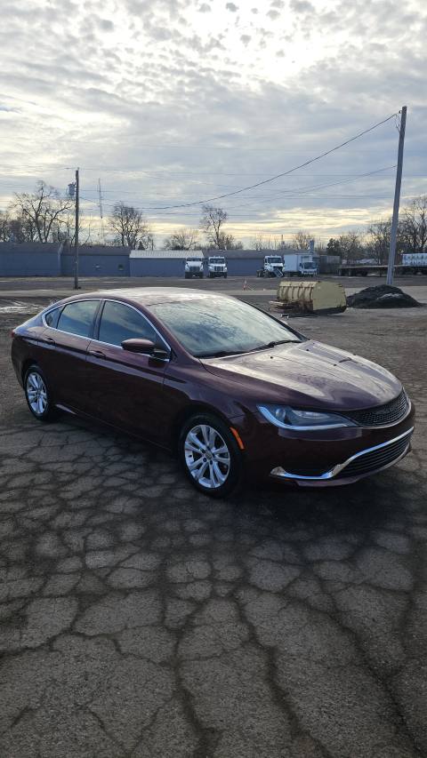 Vehicle photo 3